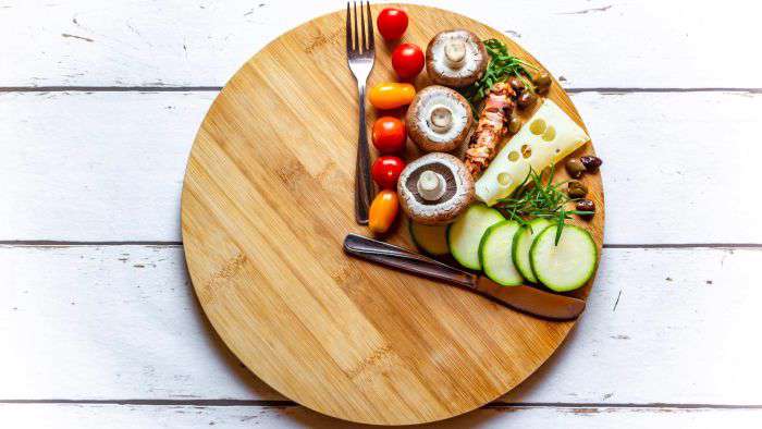 زمان لازم برای هضم گروه‌های غذایی مختلف