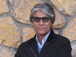 بودجه‌ صرف می‌شود که مردم کتاب‌خوان نشوند!