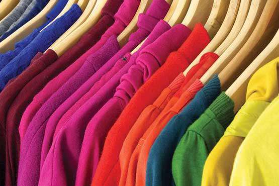 تاثیر پوشیدن لباس رنگی بر انسان