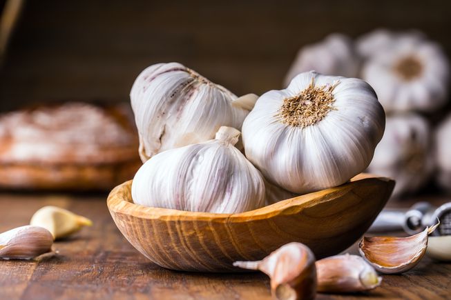 10 ادویه و گیاه دارویی برای تقویت سیستم ایمنی بدن 10 ادویه و گیاه دارویی برای تقویت سیستم ایمنی بدن