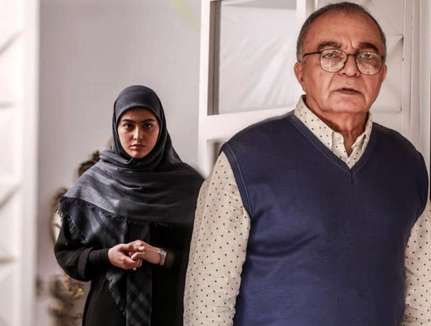 مسعود فروتن خطاب به ریحانه پارسا: جنبه داشته باش!