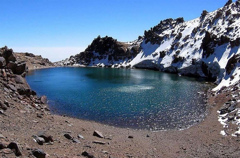 عمیق ترین دریاچه جهان