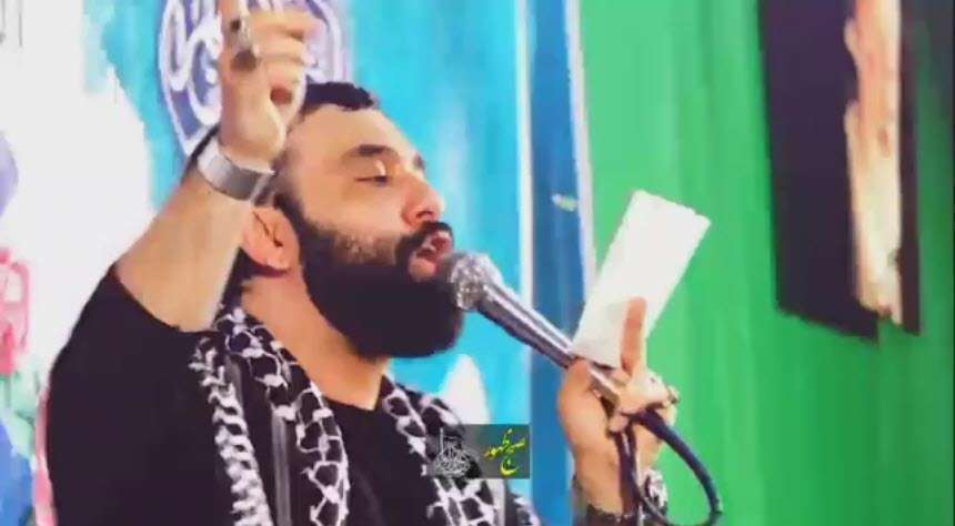 گلِ لبخند روی لبهامه