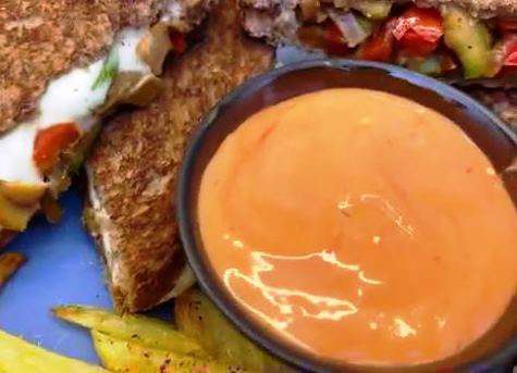 طرز تهیه تست سبزیجات و سیب‌ زمینی؛ نواب ابراهیمی