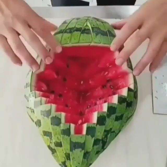برش جذاب و دیدنی هندوانه
