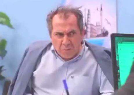 بازی متفاوت سیامک انصاری در سریال عطسه