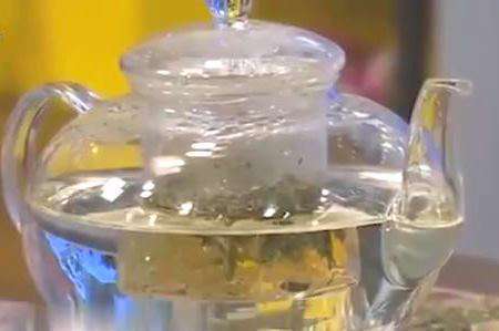 طرز تهیه یک دمنوش گیاهی برای تقویت کبد؛ سیمای خانواده شبکه یک