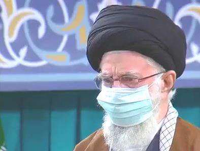 زمزمه سرود جمهوری اسلامی ایران توسط رهبر در دیدار با فرماندهان ارتش