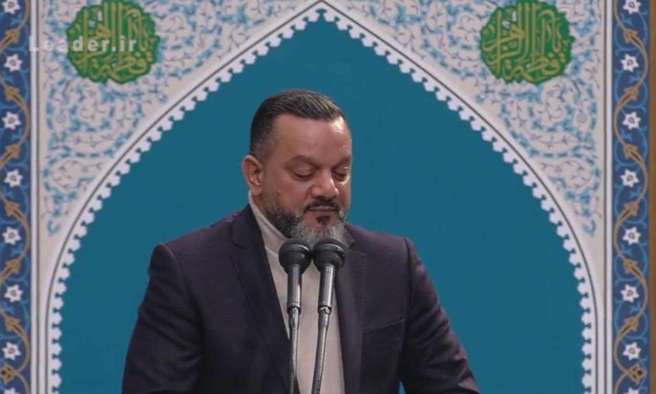 مدیحه سرایی حسین الاکرف در محضر مقام معظم رهبری