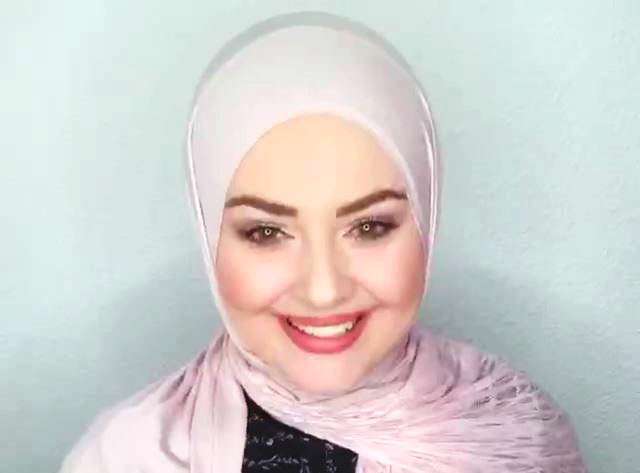 ویدئوی آموزش بستن روسری برای مهمانی