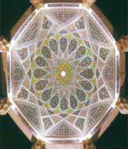 چرا قدسیان شعر حافظ از بر می کنند؟