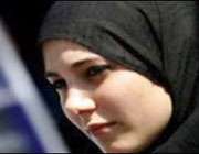 دلارام در خانه،با کرامت در جامعه