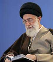 اهداء هزاران نسخ خطی از سوی رهبری