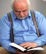 شعر هیچ ایسمی را برنمی‌تابد