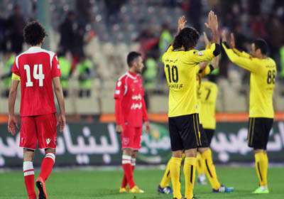 قدم های برعکس استقلال و پرسپولیس