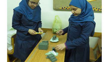ایستگاه اتوبوس، دستاورد برتر دوره اول روشنگران