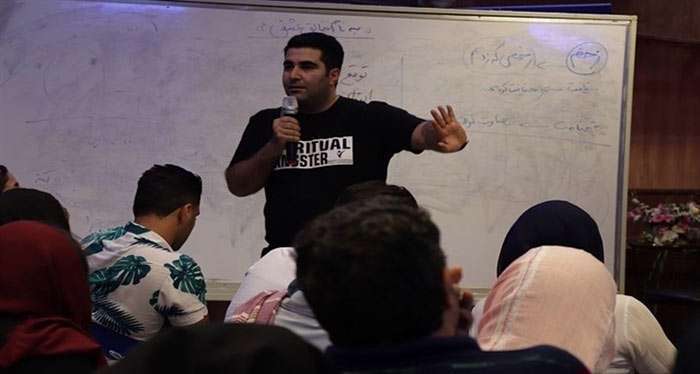 خودشناسی، معنا و روان شناسی؛ مصاحبه با آقای فراز قورچیان 
