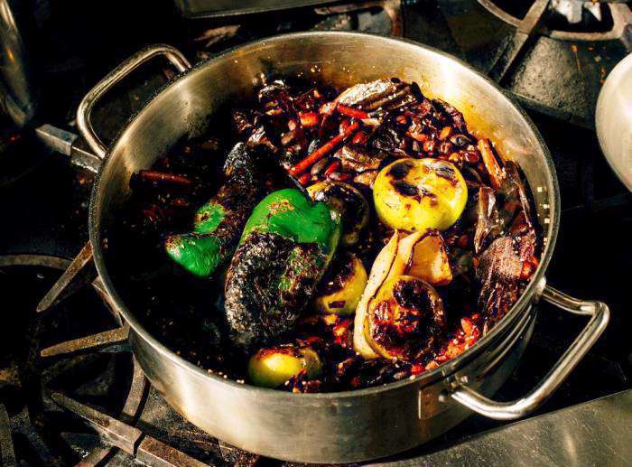 با غذای سوخته و بوی سوختگی آن چه کنیم؟