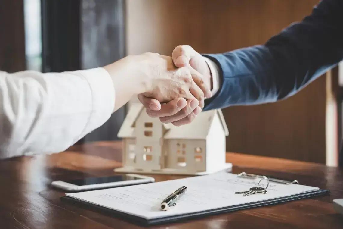  بررسی نقش وکیل ملکی در موفقیت در پرونده ها